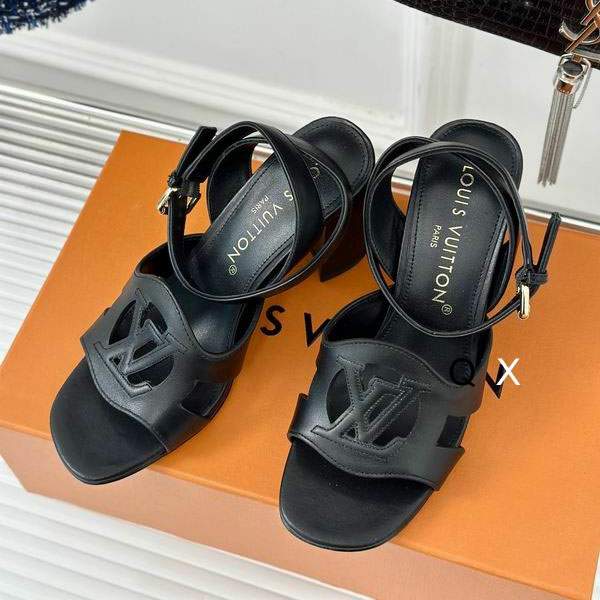 Picture of Louis Vuitton Shoes _SKULVsz35-40412448.5CMJX0104